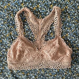 Aerie Lace Bandeau in Soft Pink
